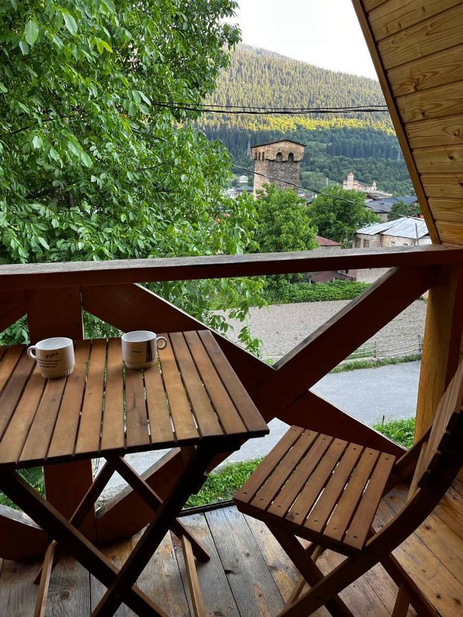 Guesthouse Data Mestia Eksteriør bilde