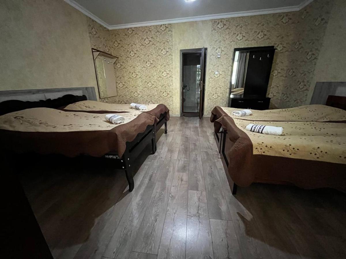 Guesthouse Data Mestia Eksteriør bilde