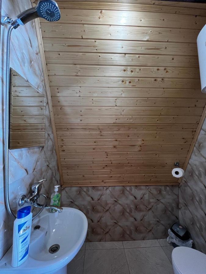 Guesthouse Data Mestia Eksteriør bilde