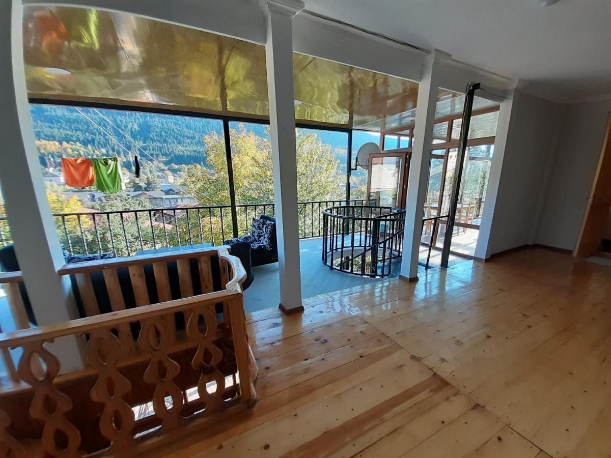 Guesthouse Data Mestia Eksteriør bilde